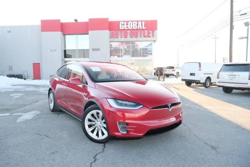 TESLA MODEL X 2018 5YJXCBE2XJF112268 image